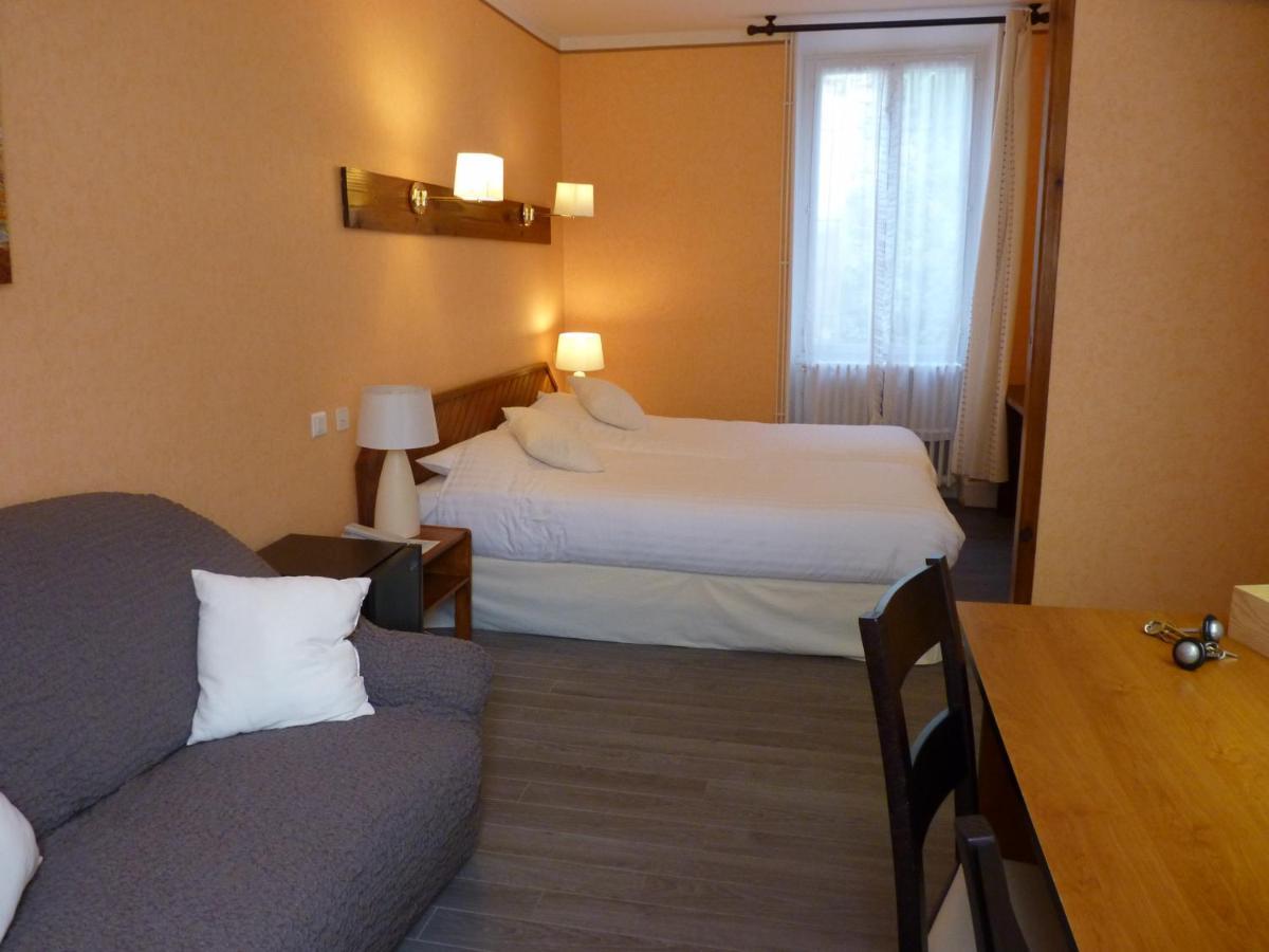 Logis Hotel Le Belle Rive Нажак Екстериор снимка