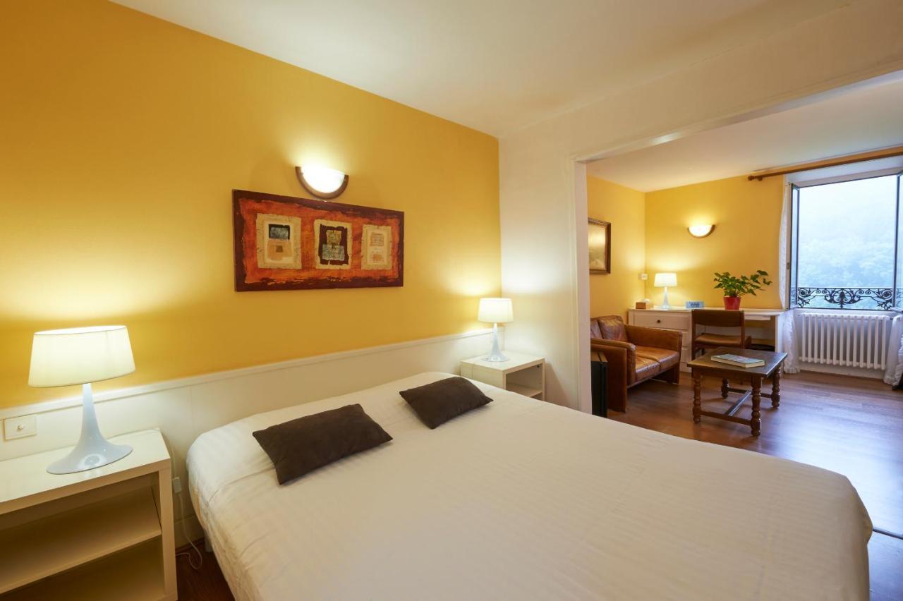 Logis Hotel Le Belle Rive Нажак Екстериор снимка
